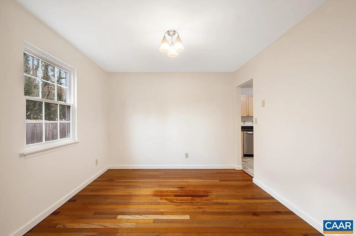 Building Photo - 803 Orangedale Ave