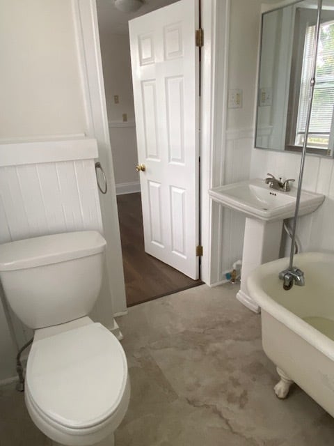 Building Photo - 860 Broad St