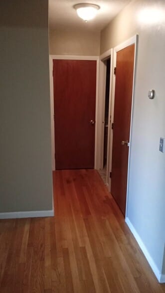 Building Photo - 400 Savin Hill Ave