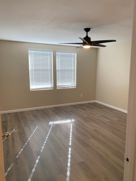 Main Bedroom - 3014 Lake Terrace Dr