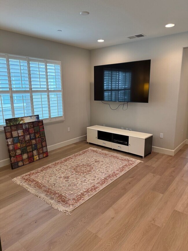 Building Photo - Beautiful 4-Bedroom Home for Lease in San Ramon’s Desirable 94582