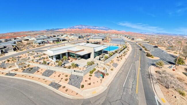 Building Photo - 1544 N Daylight St