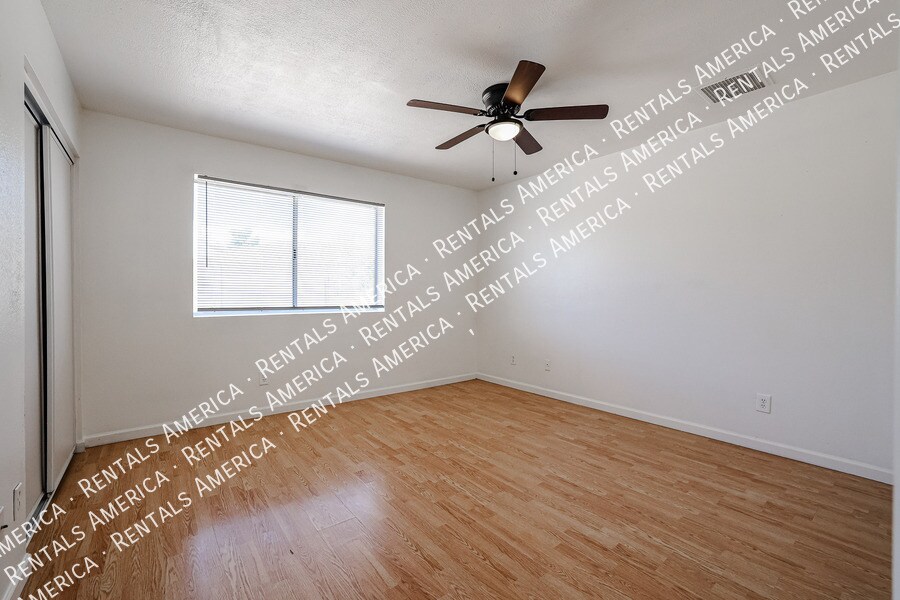 Building Photo - 8342 W Orchid Ln