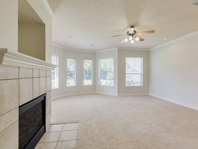 Building Photo - 6327 Collina Springs Ct