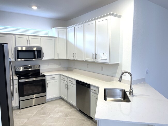 Building Photo - 2184 Dragonfruit Wy
