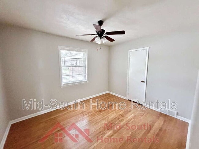 Building Photo - 3831 Hermitage Dr