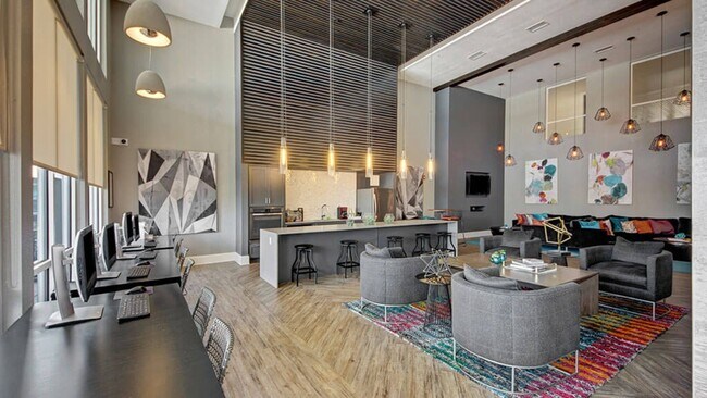Building Photo - 13000 Breaking Dawn Dr