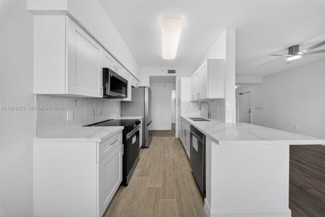 Building Photo - 7925 Preserve Cir