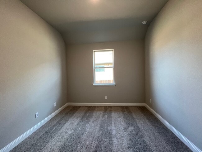 Building Photo - 9503 Crescent Mill Dr