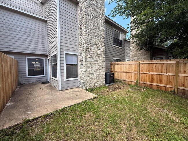 Building Photo - 12314 Abney Dr