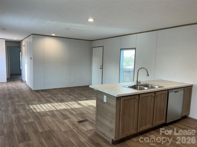 Building Photo - 128 Gatewood Dr