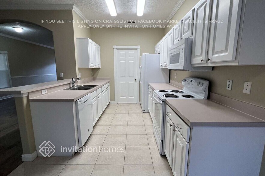 Building Photo - 1303 Windy Meadow Dr