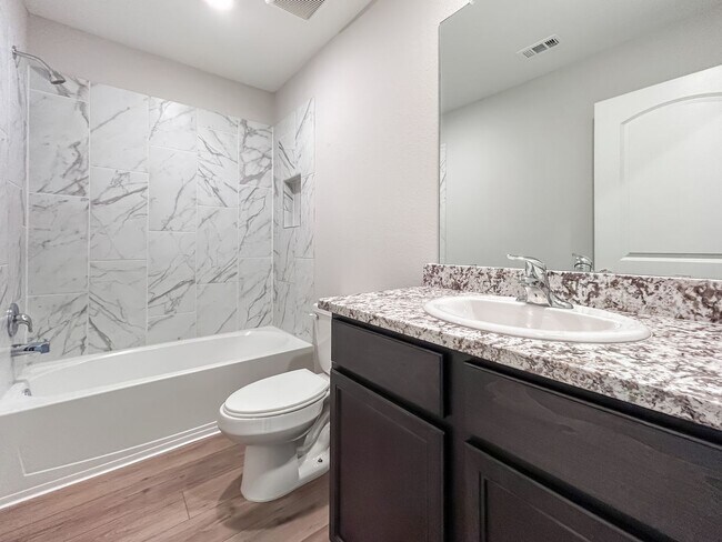 Building Photo - Beautifully Refreshed 3-Bedroom Home in Desirable Hightop Ridge