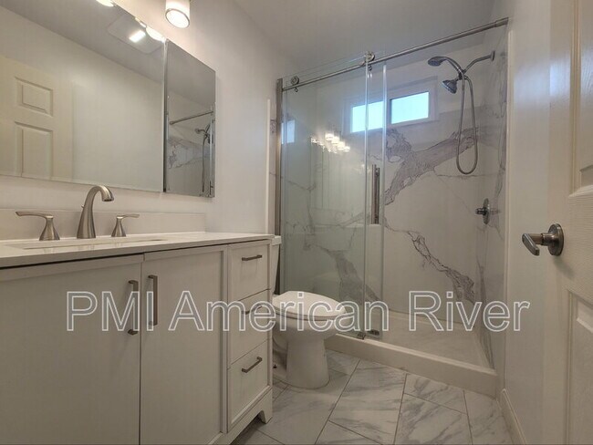 Building Photo - 4475 Silverton Way