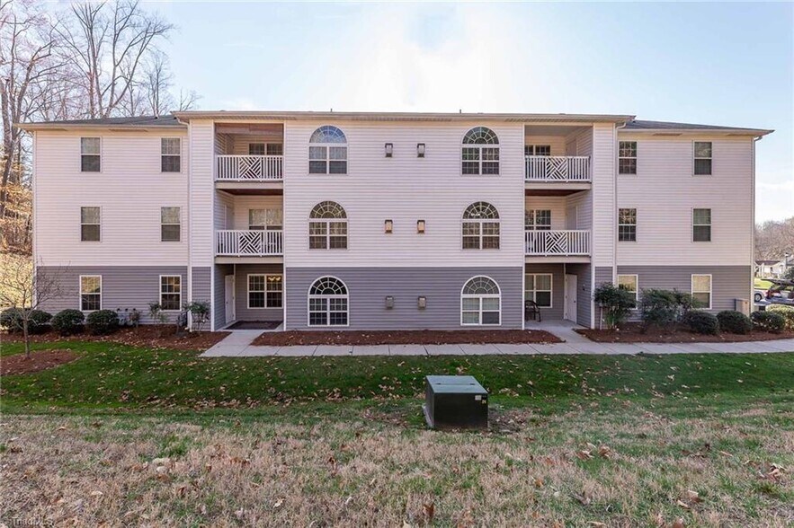 Building Photo - 4305 Timberbrooke Dr