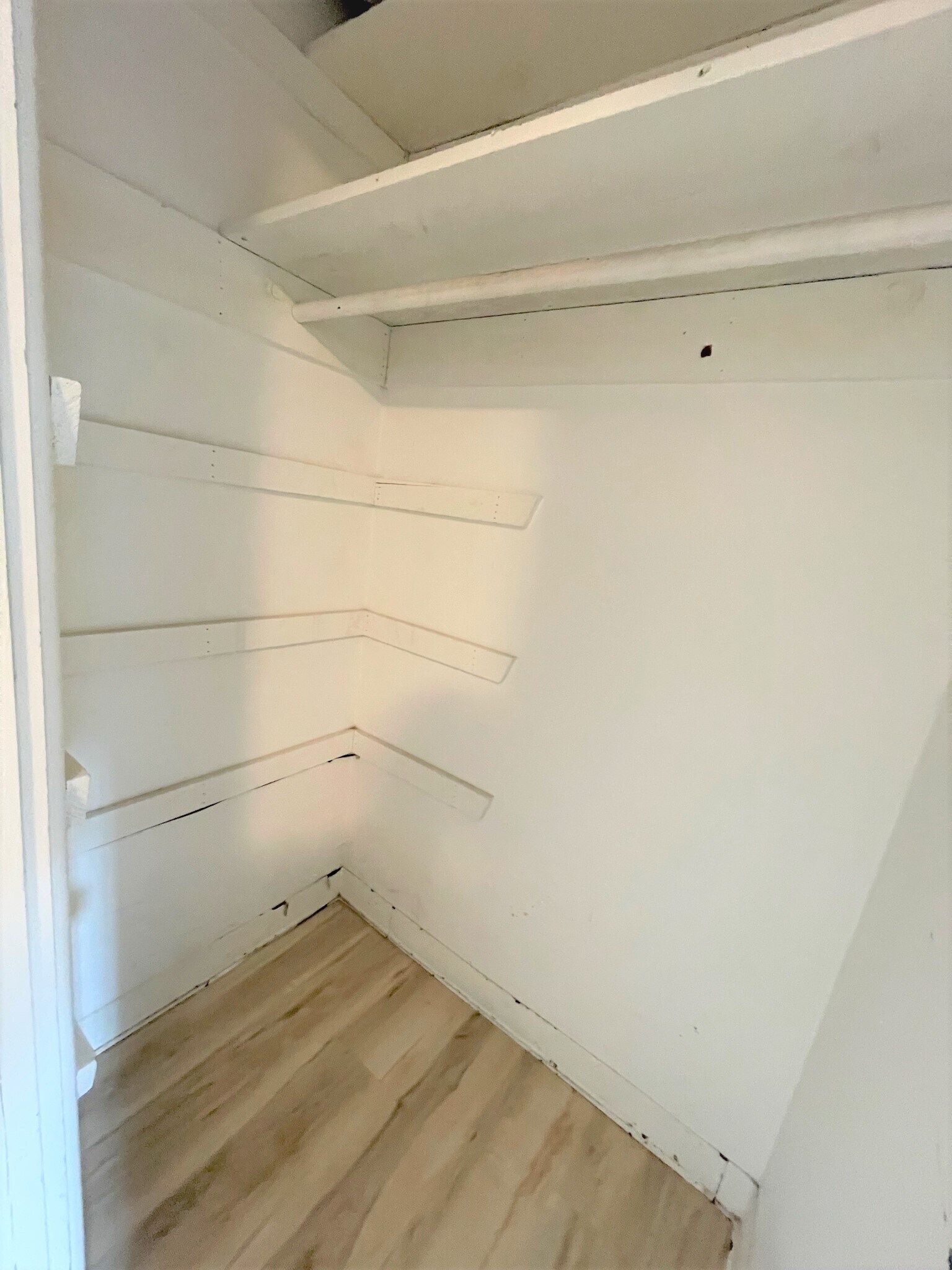 Building Photo - 5712 Phillips Ave