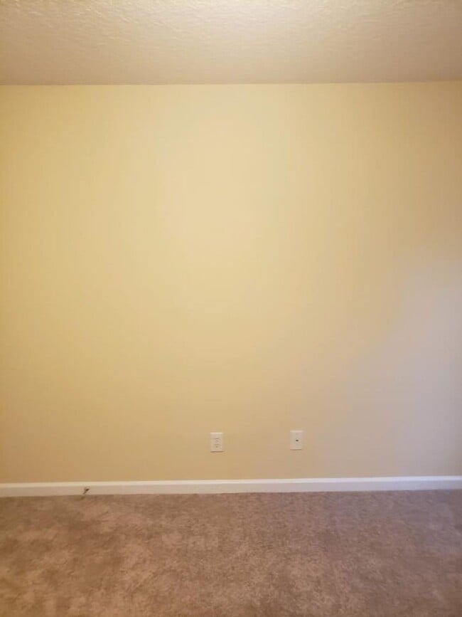 Building Photo - 4815 Leinbach Dr