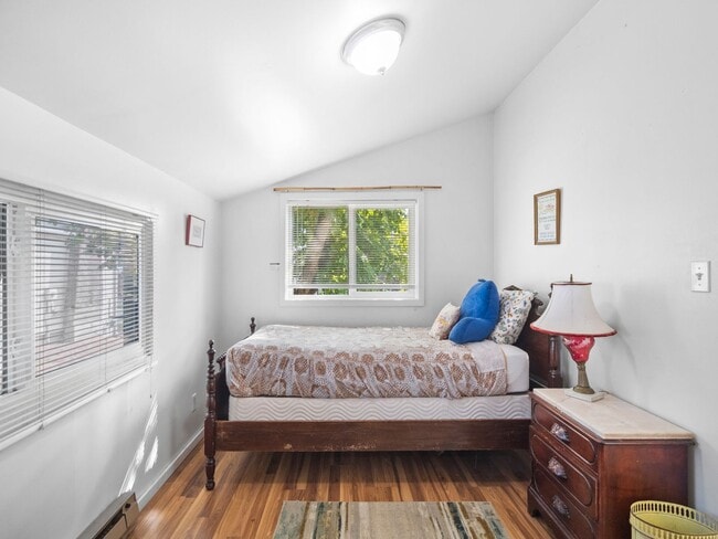 Building Photo - Cozy 1-Bedroom Rental – All Utilities Incl...