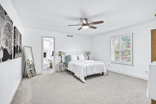 Building Photo - 13340 Kit Ln