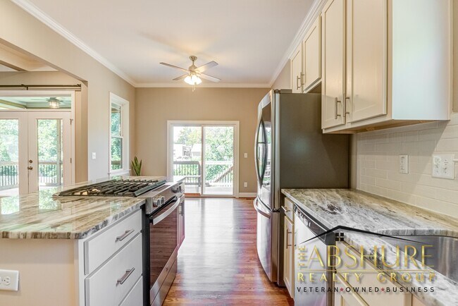 Building Photo - 109 Buck Johnson St