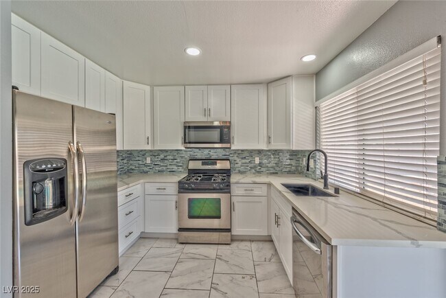 Building Photo - 7216 Archcrest Ave