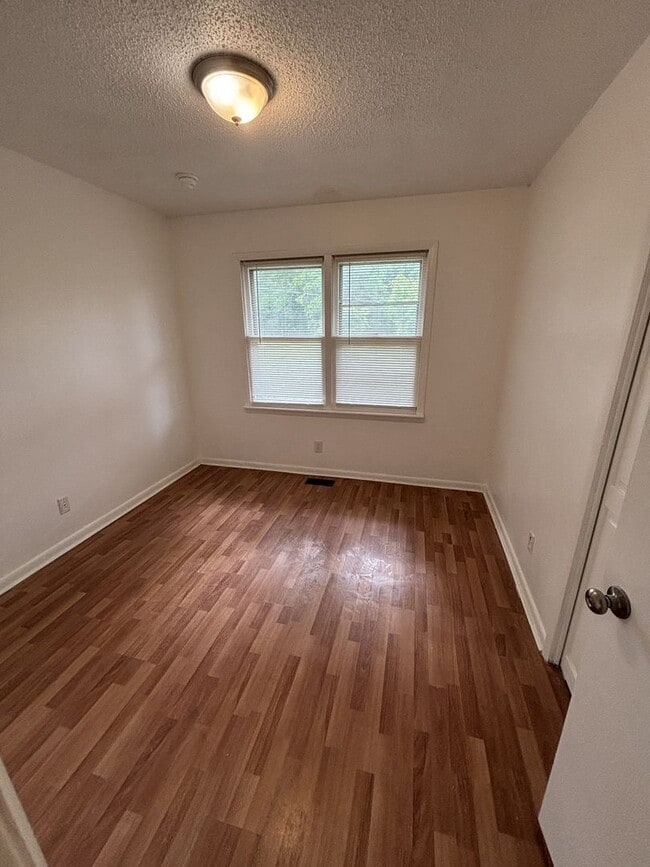 Building Photo - 143 Roy Webb Rd