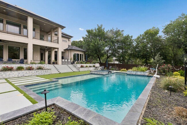 Building Photo - Custom Home with Resort-Style Outdoor Living