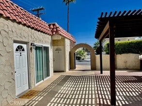 Building Photo - 36953 Bankside Dr