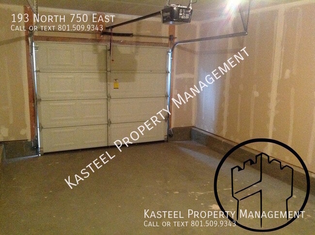 Building Photo - 193 N 750 E St