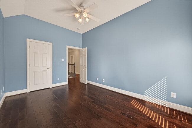 Building Photo - 5708 Petty St