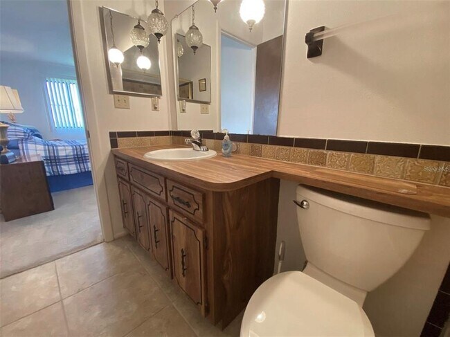Building Photo - 9940 Eagles Point Cir