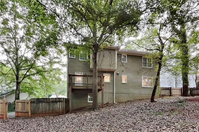 Building Photo - 2052 Sumter Ct