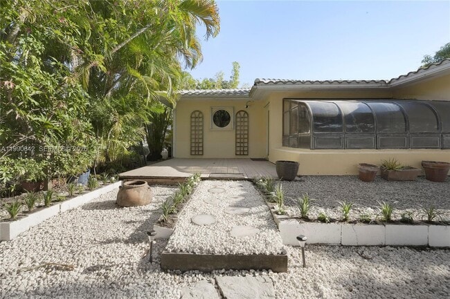 Building Photo - 1845 Daytonia Rd