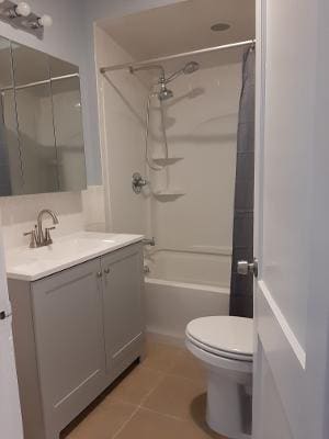 Bathroom - 760 Hamilton St