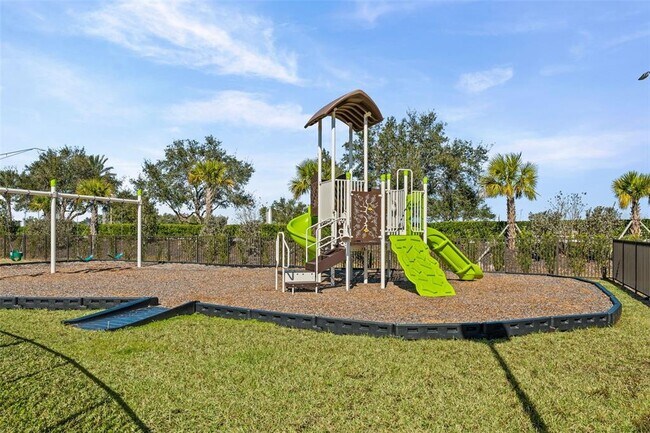 Building Photo - 8058 Gulfstream Ct