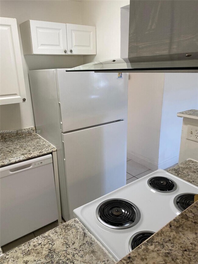 Building Photo - 3016 Coral Ridge Dr