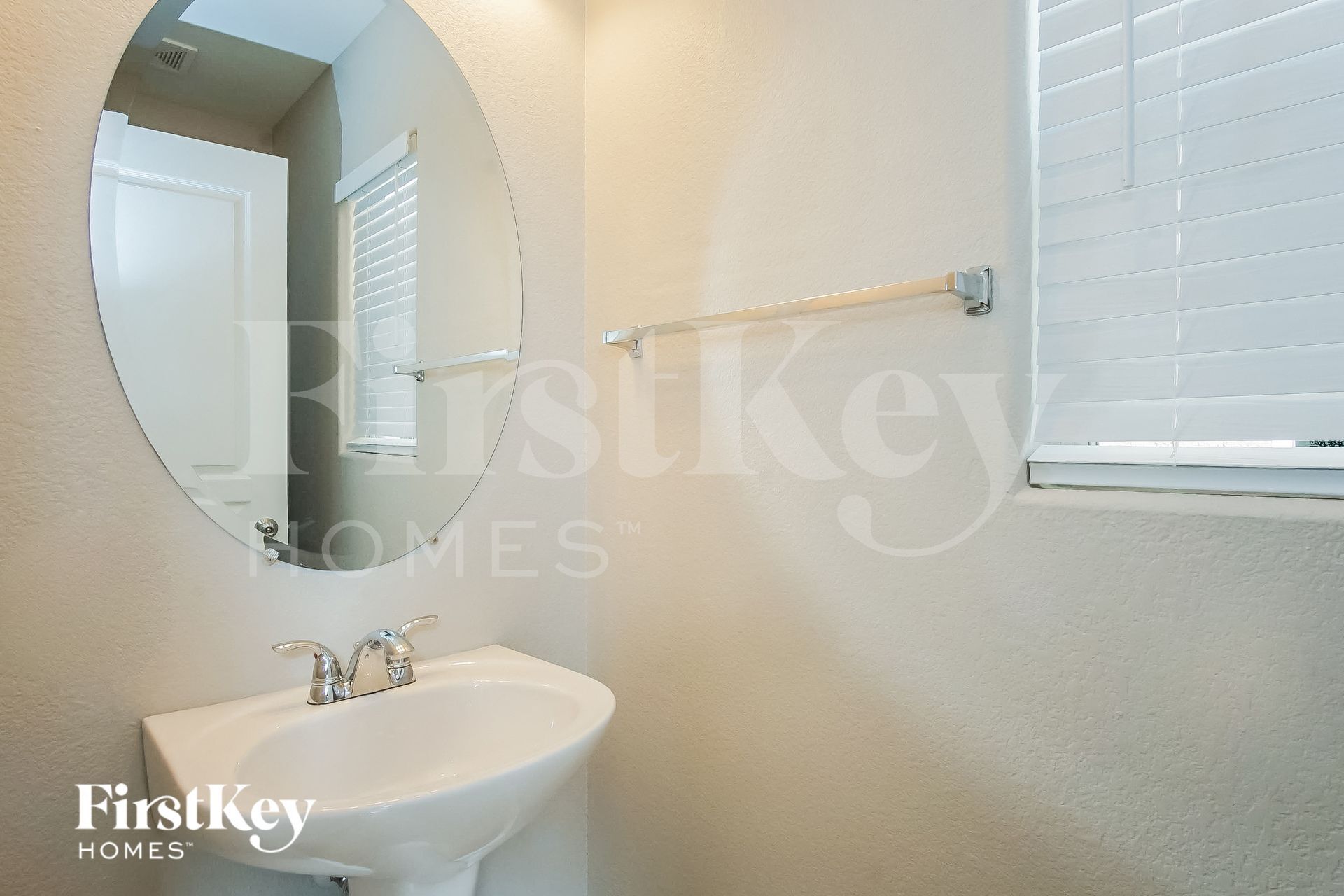 Building Photo - 9518 Summer Furnace St