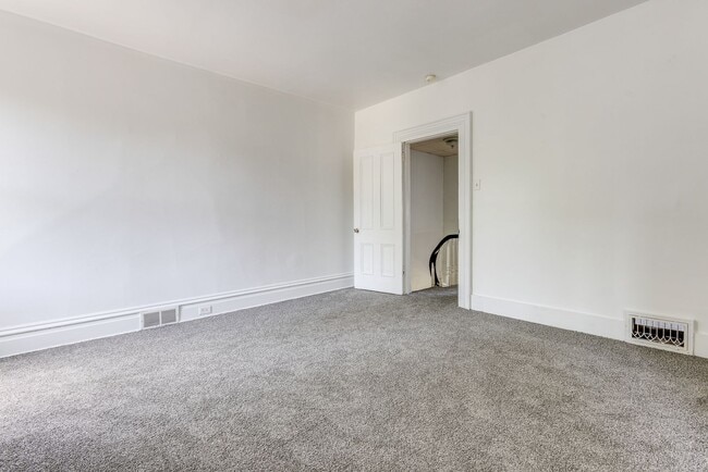 Building Photo - 834 Industry St