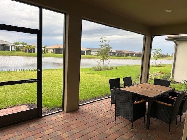 Building Photo - 6385 Honor Wy