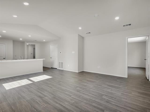 Building Photo - 115 Sienna Dr