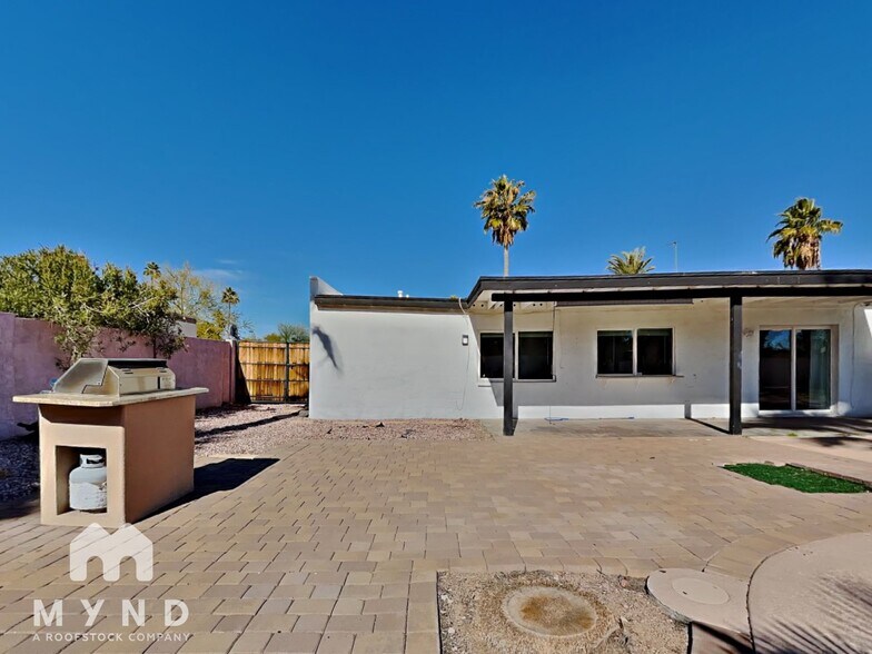 Building Photo - 6639 E Camino Santo