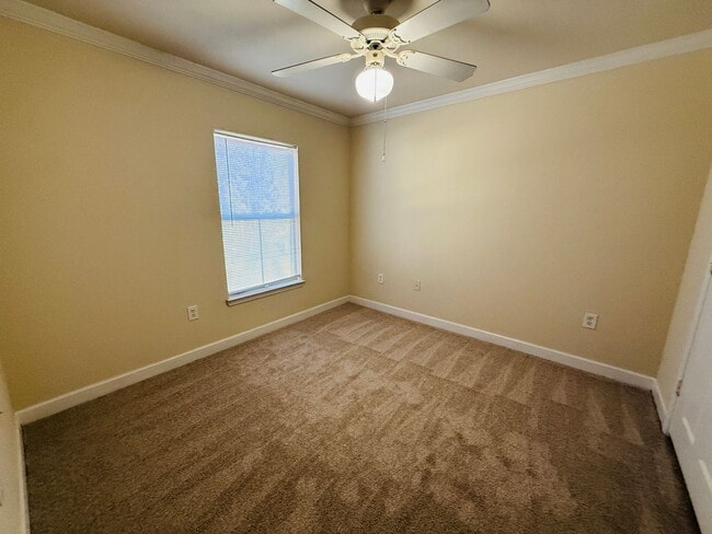 Building Photo - 18557 Bridle Club Dr