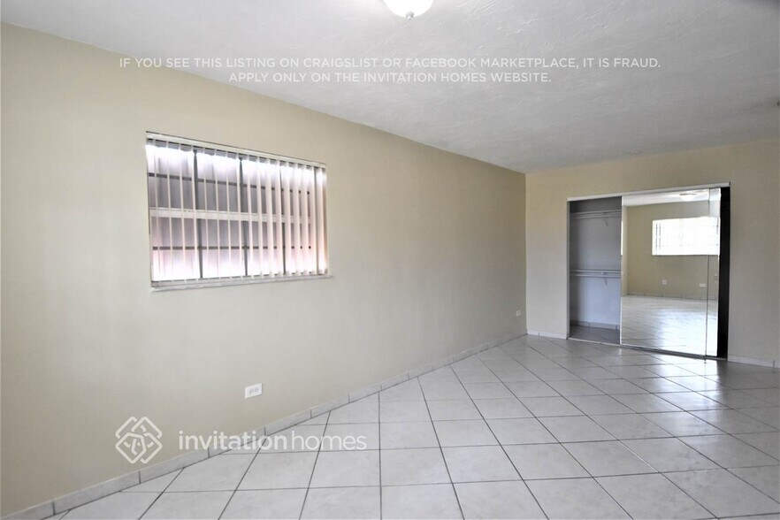 Building Photo - 1720 SW 98th Ct