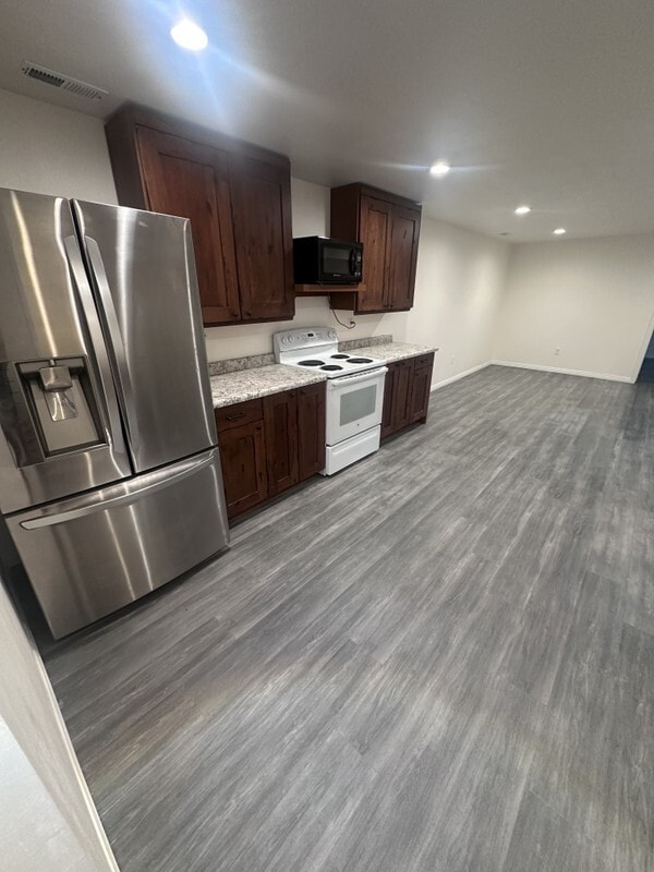 Building Photo - 2191 Hickock Way