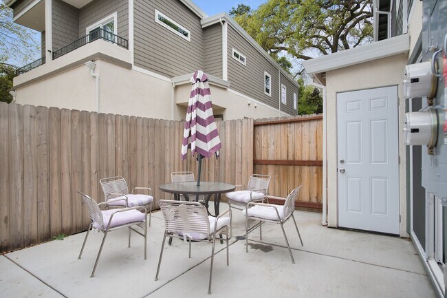 Building Photo - 2996 39th St