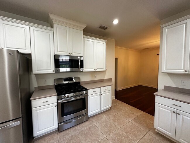 Building Photo - 361 Remington Run Way