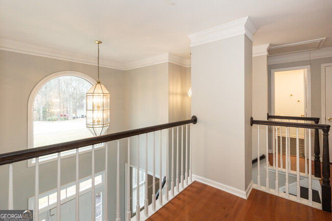 Building Photo - 155 Glenwood Ln