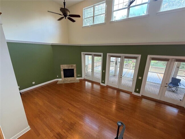 Building Photo - 11949 Riverhills Dr