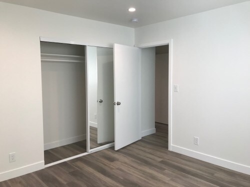 Building Photo - 739 N Sweetzer Ave