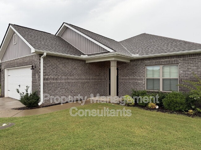 Building Photo - 14872 Demarie Ln